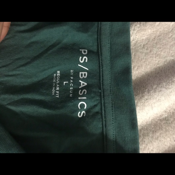 Green T-shirt - Picture 3 of 3